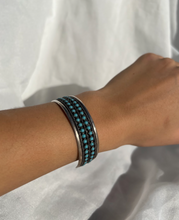 Load image into Gallery viewer, Thick Turquoise bracelet
