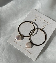 Load image into Gallery viewer, Mia
