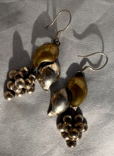 Load image into Gallery viewer, Vineyard drops
