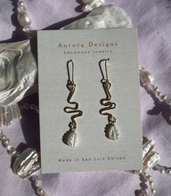 Load image into Gallery viewer, Poppy
