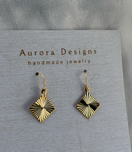 Load image into Gallery viewer, Hana
